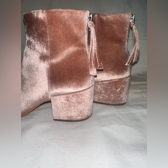 Dolce Vita Mirra Pink Velvet Ankle Boho/Festival, Cowgirl Boots - Picture 4 of 10